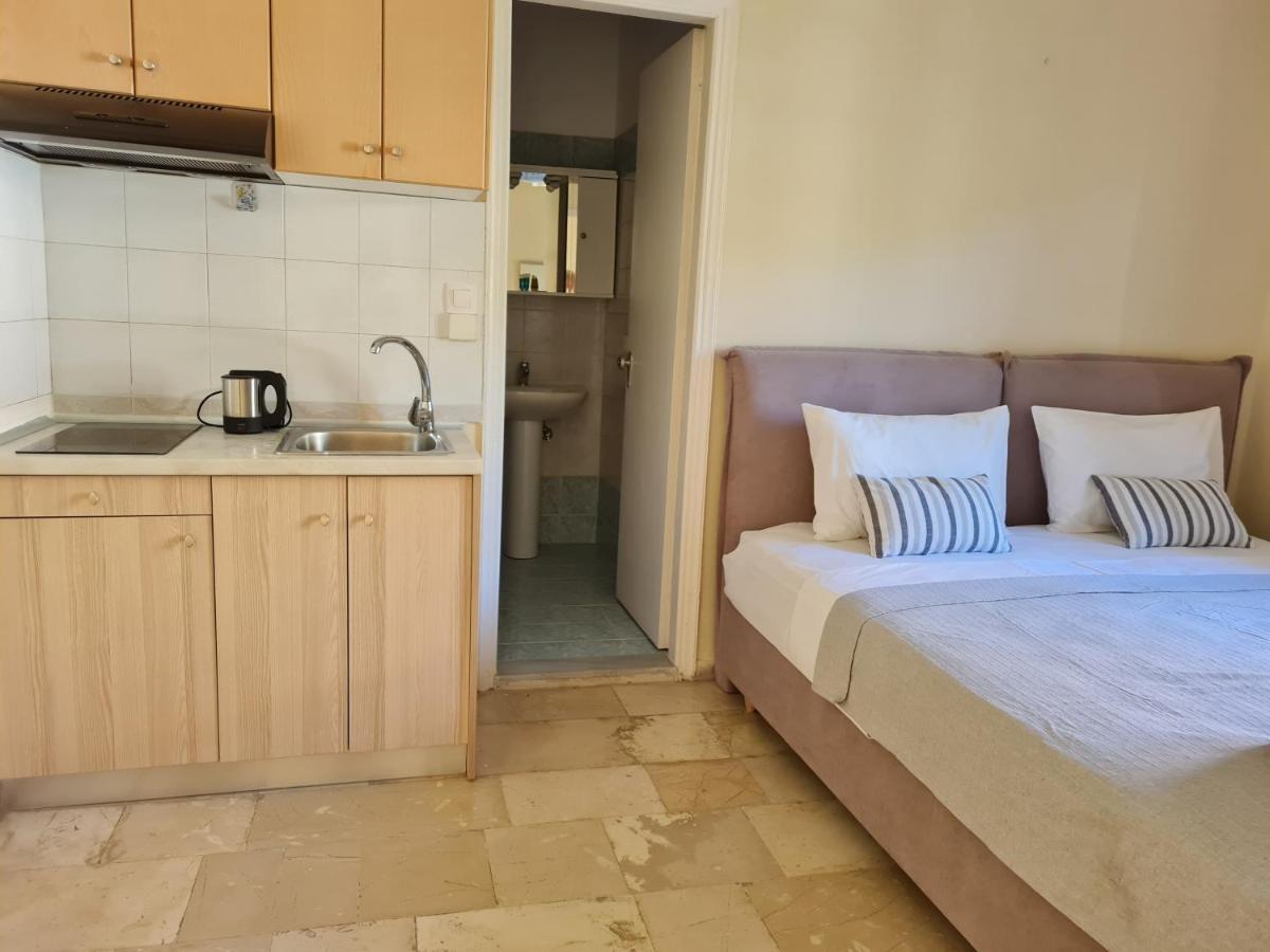 Fontana Apartments Мораїтика Екстер'єр фото